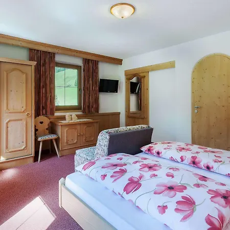 Guest house Haus Windegg 2*