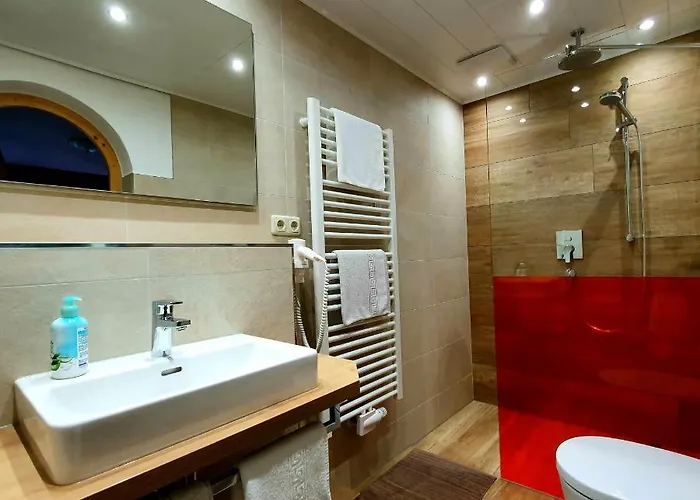 Haus Windegg בית הארחה טוקס