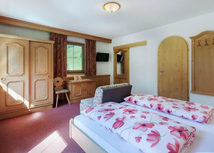 בית הארחה Haus Windegg 3*