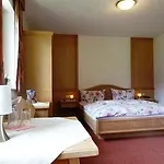Haus Windegg Гостевой дом Тукс