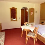 Haus Windegg Тукс